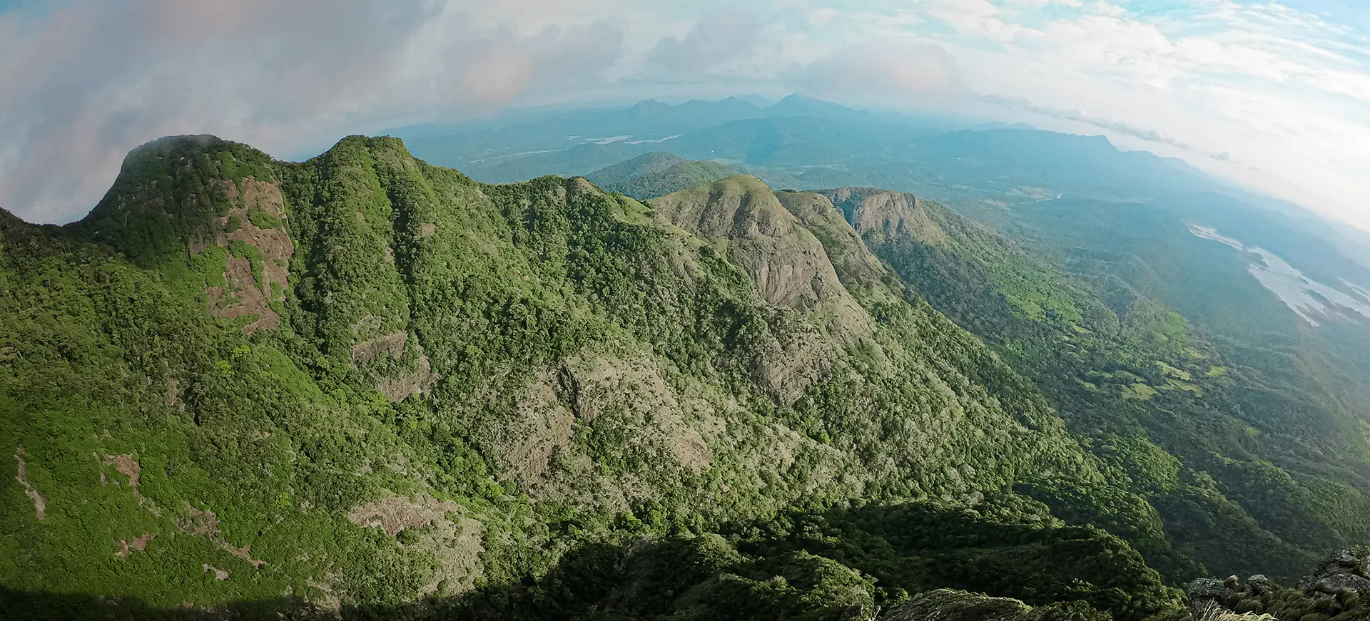 Knuckles Range Trek